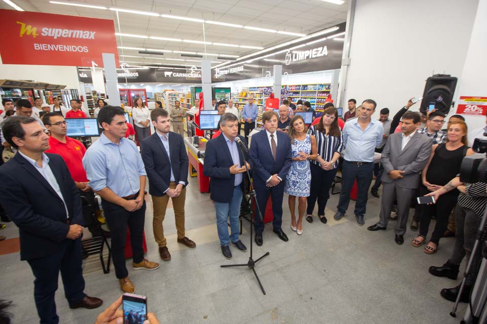 Peppo acompa la apertura de la nueva sucursal de Supermax SA en