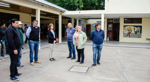 Gustavo Mart nez visit la secundaria N 2 EsChaco