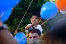 Suelta de globos por el Da del Autismo