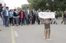 Marcha del da despus de la represin de la Plaza