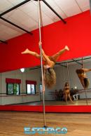 Primer Estudio Especializado de Pole Dance