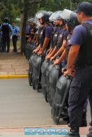 Movimientos Sociales protestan frente a Casa de Gobierno