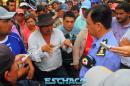 Movimientos Sociales protestan frente a Casa de Gobierno